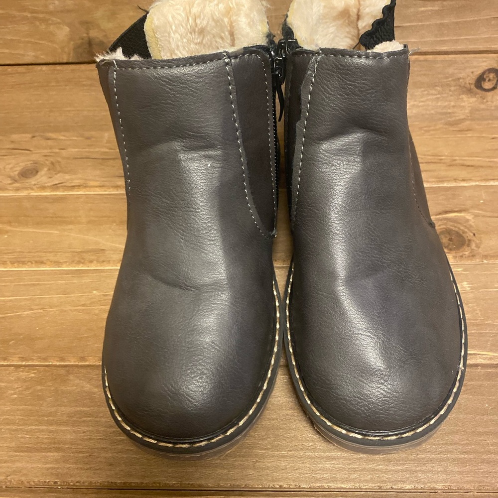 DADAWEN Boys/ Girls  Comfort Chelsea Ankle Boots  size 1